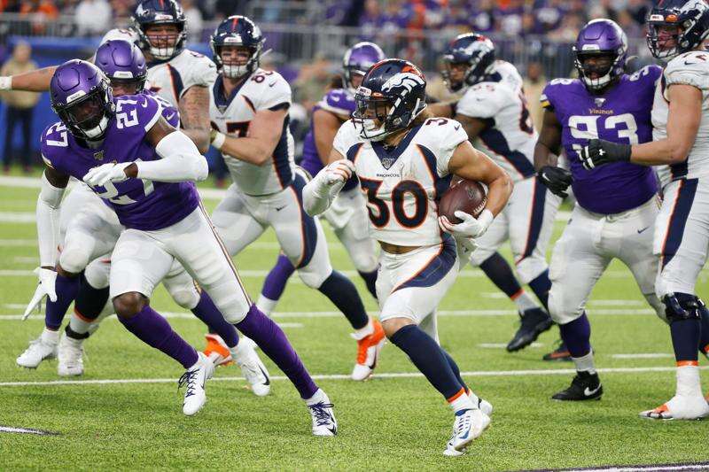 Vikings overcome 20-point deficit at half to beat Broncos