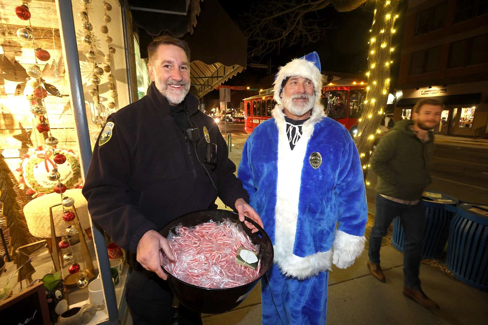 Shoppers fill downtown Durango for Noel Night The Durango Herald