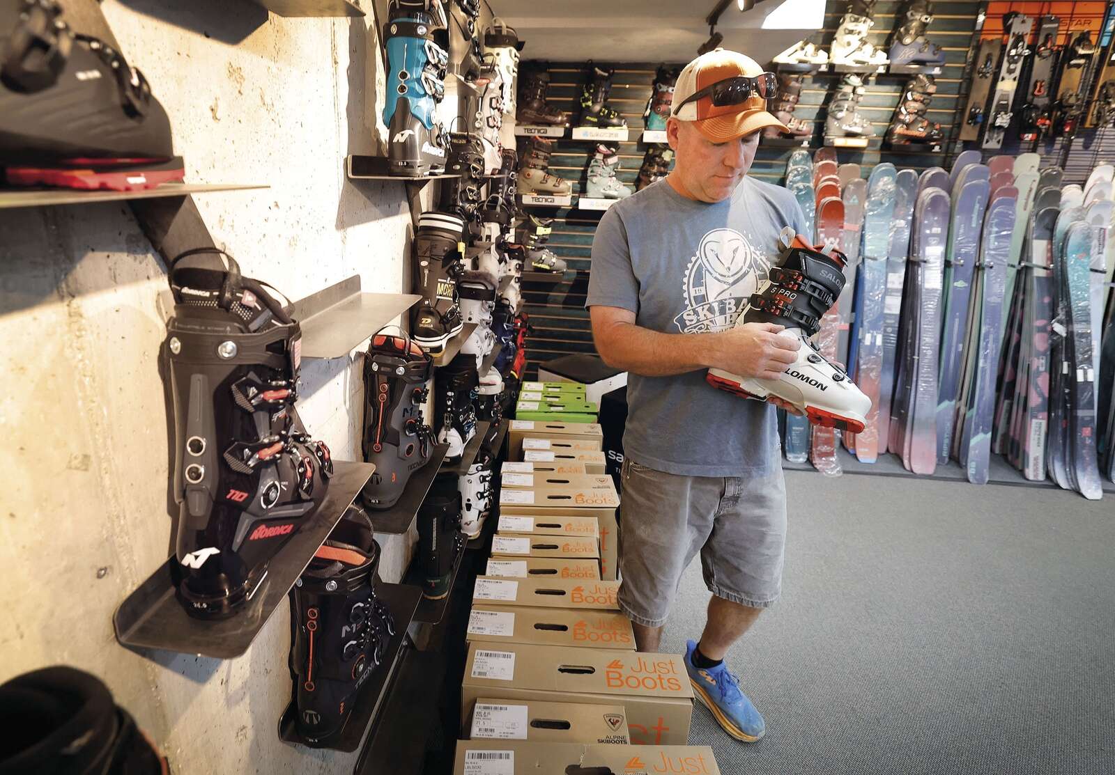 Ski Barn tries to expand business through Zoom consultations The