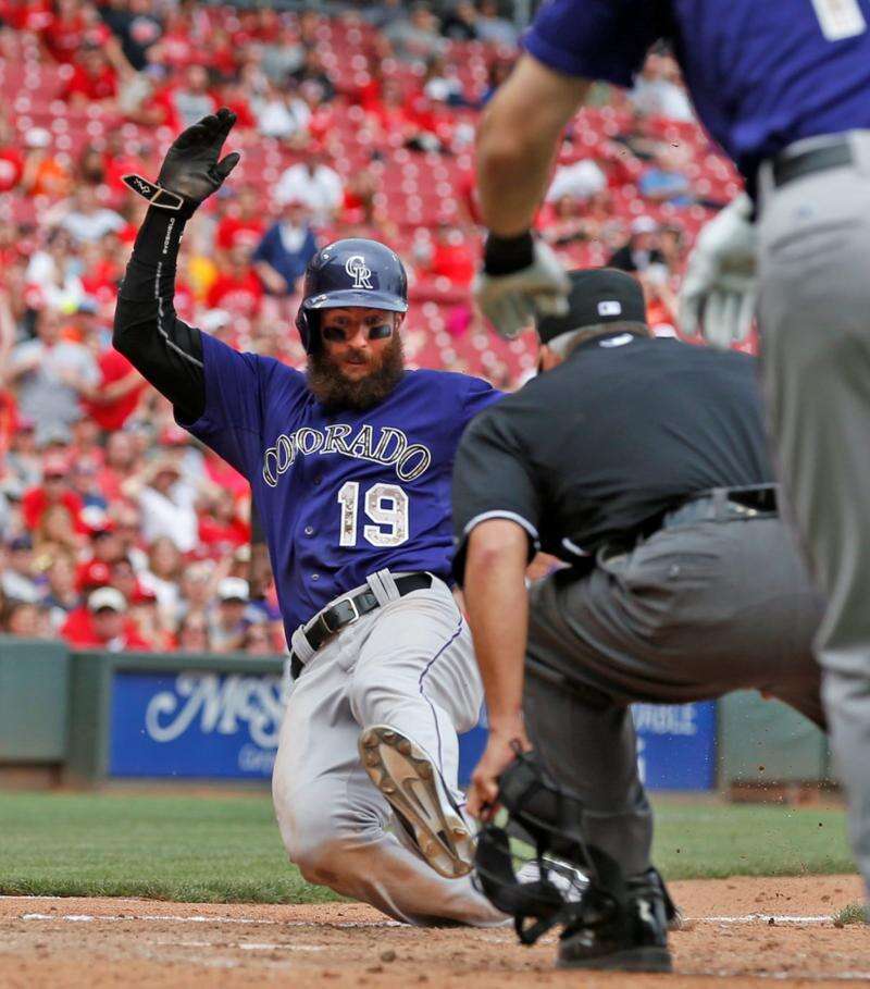 Reds stadium smokestack catches fire during game vs. Giants