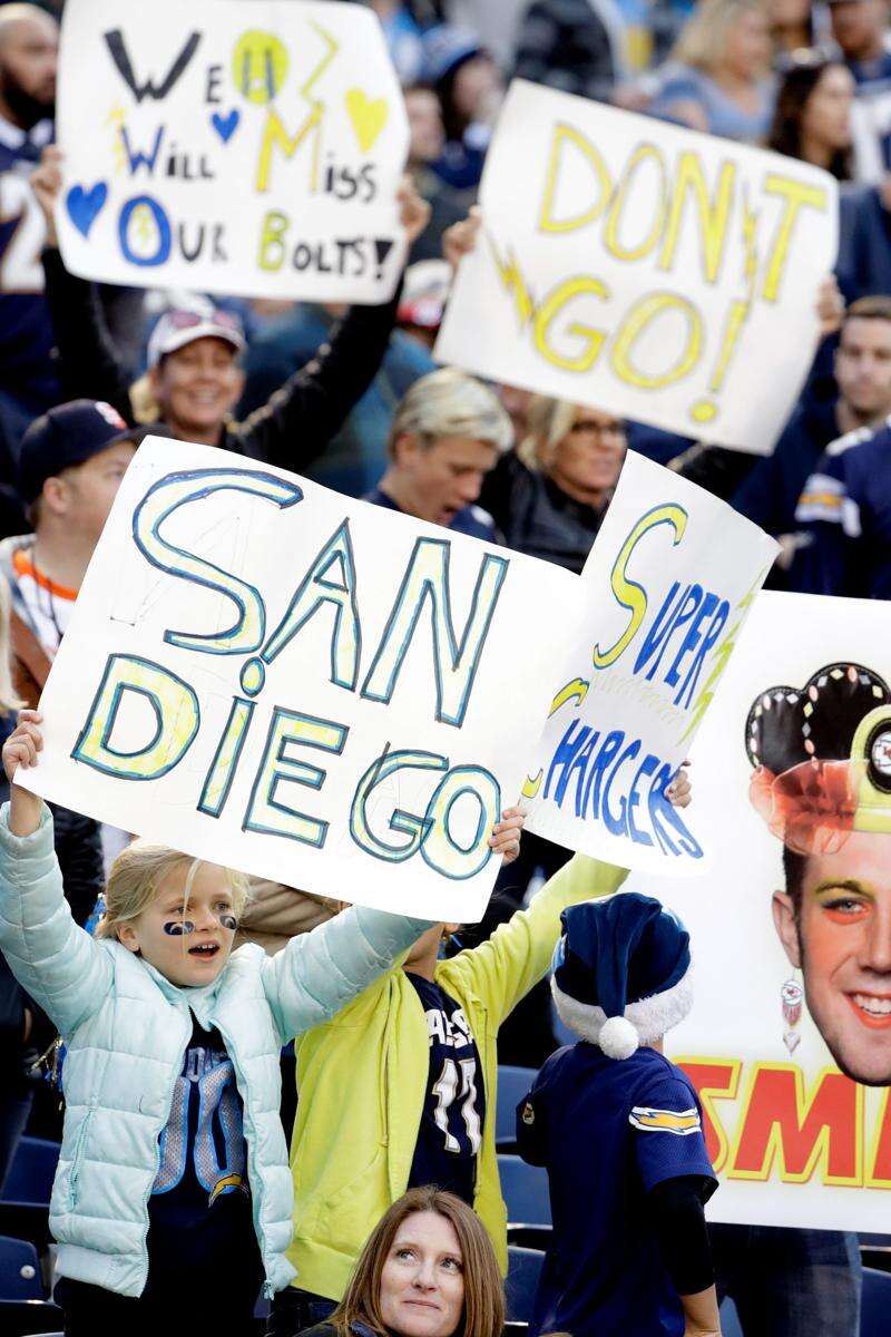 1994 San Diego Chargers NFL T-Shirt (Sorry SD, LA has 'em now