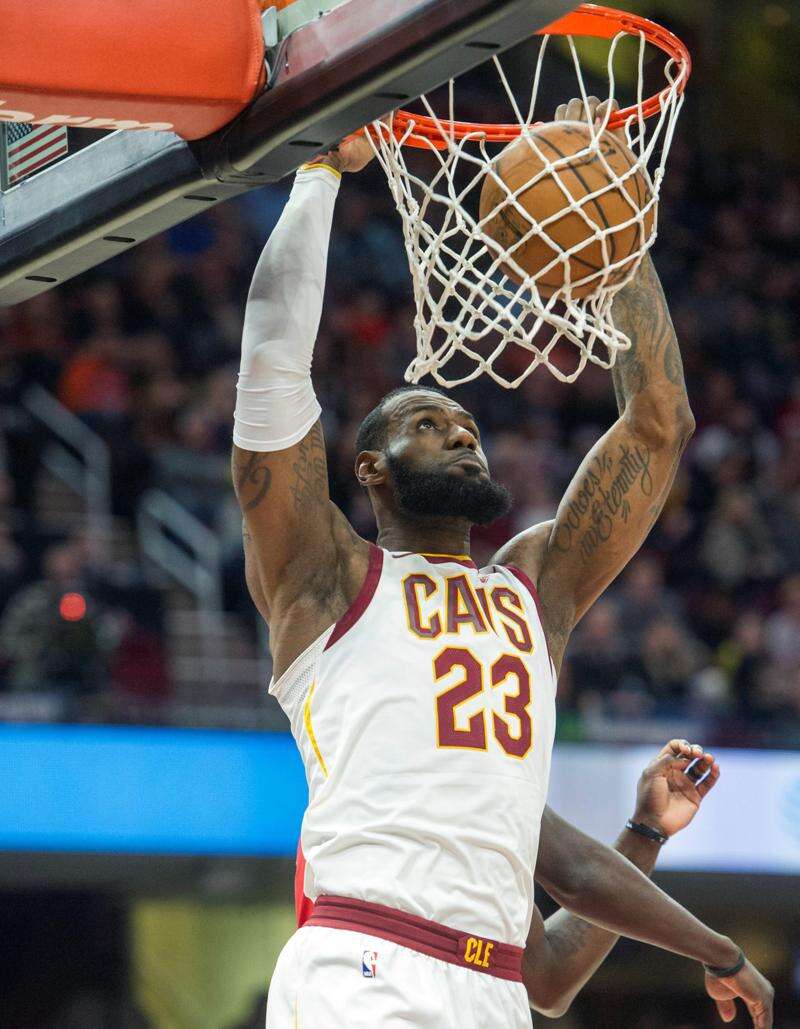 lebron james and michael jordan dunk