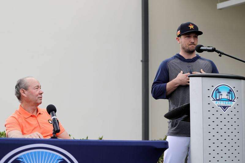 Astros stars letting others take blame for player-driven sign-stealing  scheme