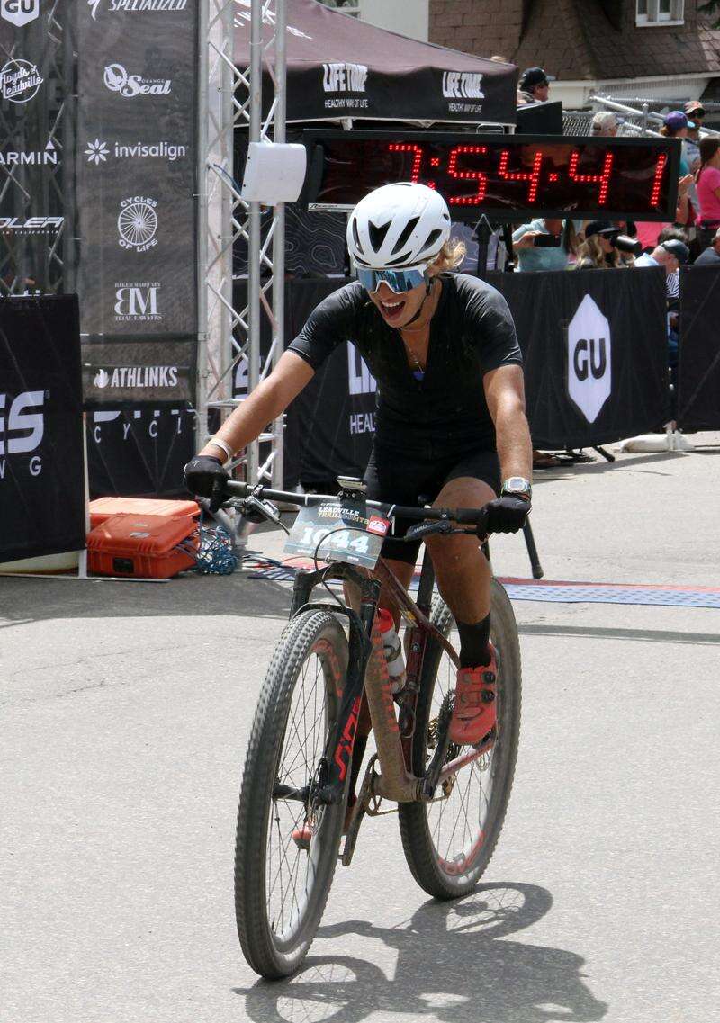 Rose Grant wins Sarah Sturm a gritty second at Leadville 100