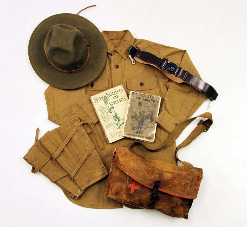 Boy outlet scout satchel