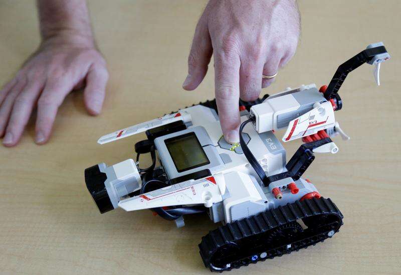 Lego discount robot public