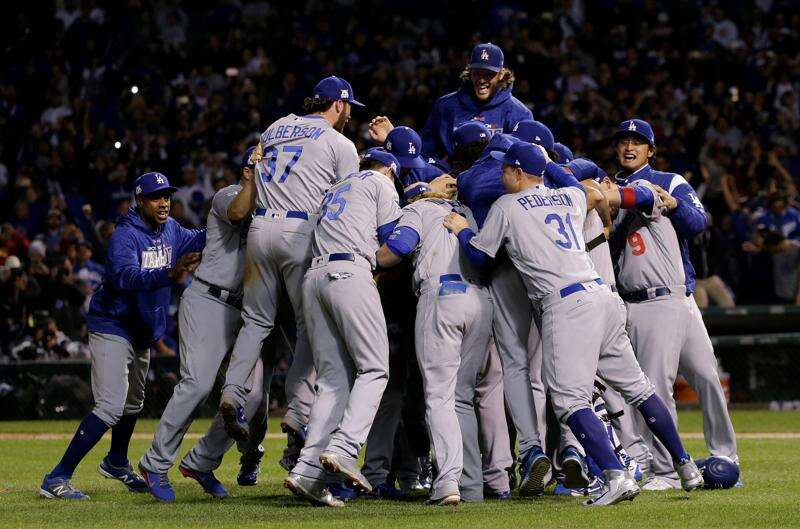 Chicago Cubs beat Los Angeles Dodgers to reach 1st World Series