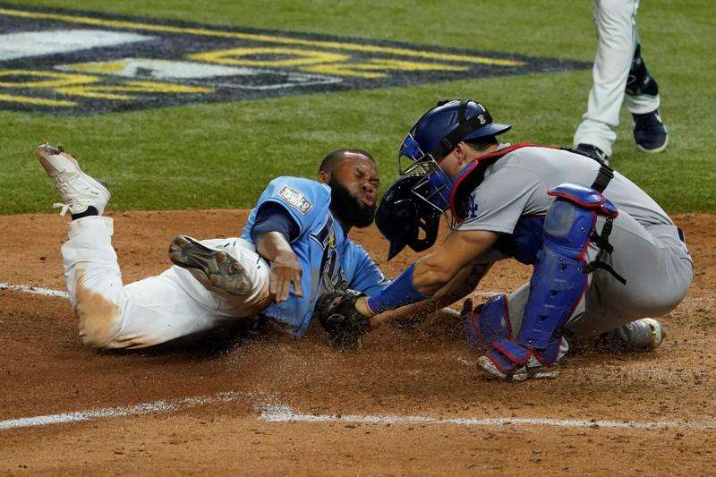 Clayton Kershaw stops steal of home, hands Dodgers 3-2 World