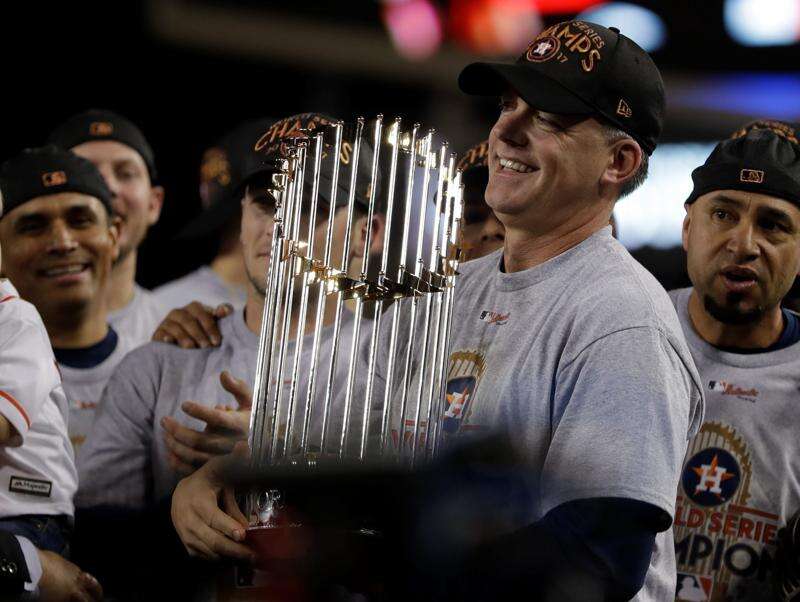 Astros grasp second World Series title over Phillies