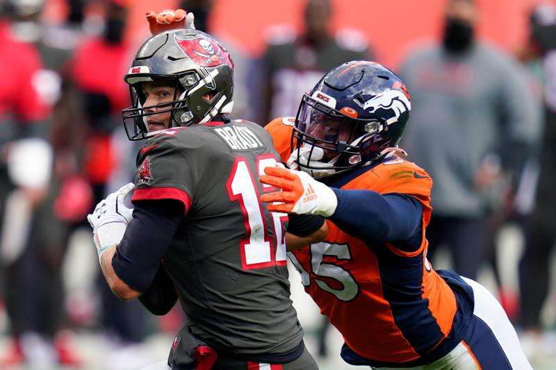 Tom Brady, Shaq Barrett lead Buccaneers past Broncos – The Durango Herald