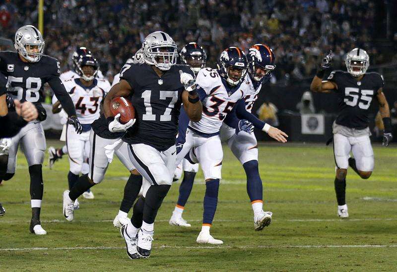 Broncos get swallowed by Black Hole in Christmas Eve loss to Raiders – The  Durango Herald