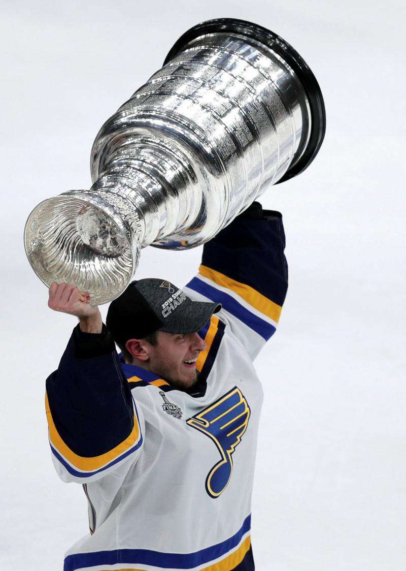 Ryan O'Reilly: Blues' Stanley Cup parade was 'coolest thing I've ever  experienced