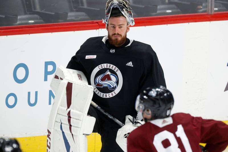 avalanche hockey goalie