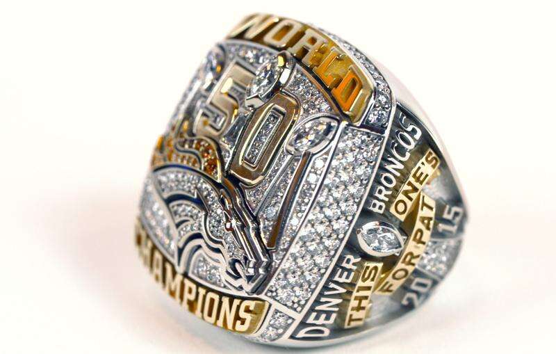 Broncos receive Super Bowl rings that 'will blow out someone's