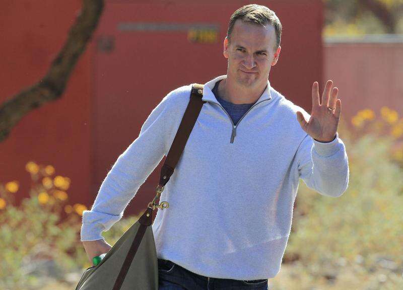 Peyton Manning reportedly told friends that Super Bowl 50 will be his last  game 