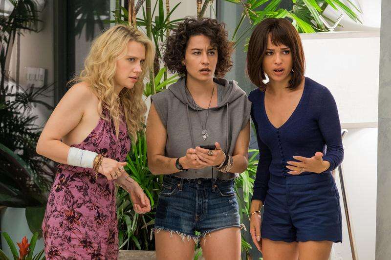 Scarlett Johansson, Ilana Glazer, and Kate McKinnon's New 'Rough