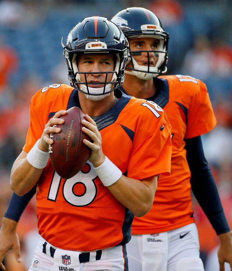 Peyton Manning Returns and Leads Broncos to No. 1 Seed in A.F.C. - The New  York Times