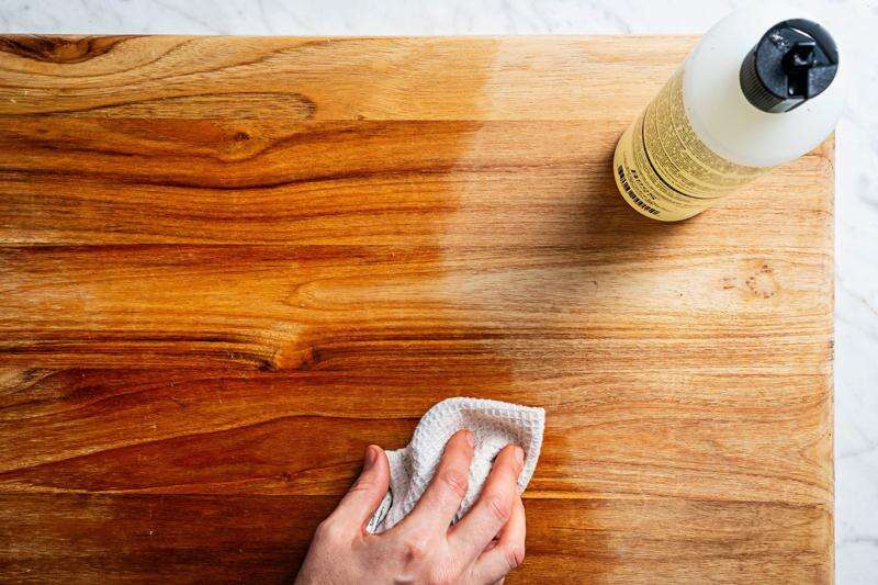 How to care for your wood cutting board so it lasts a lifetime – The  Durango Herald