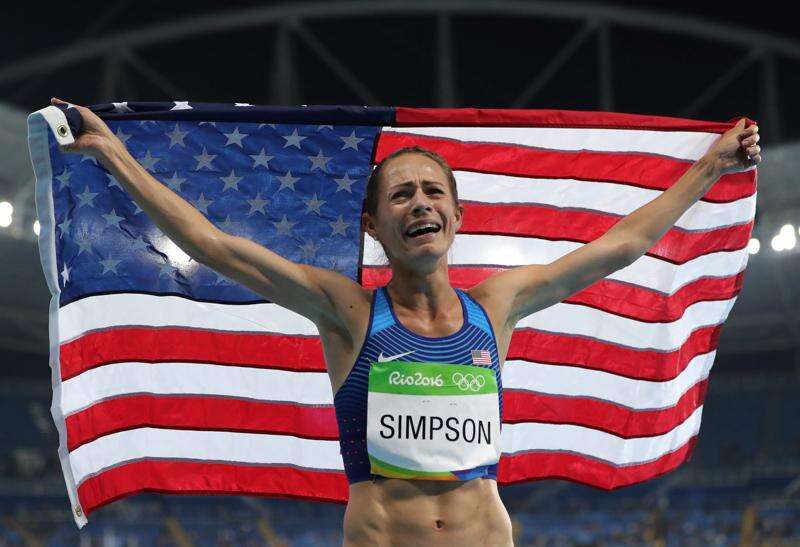 Simpson wins 800m - Eurosport