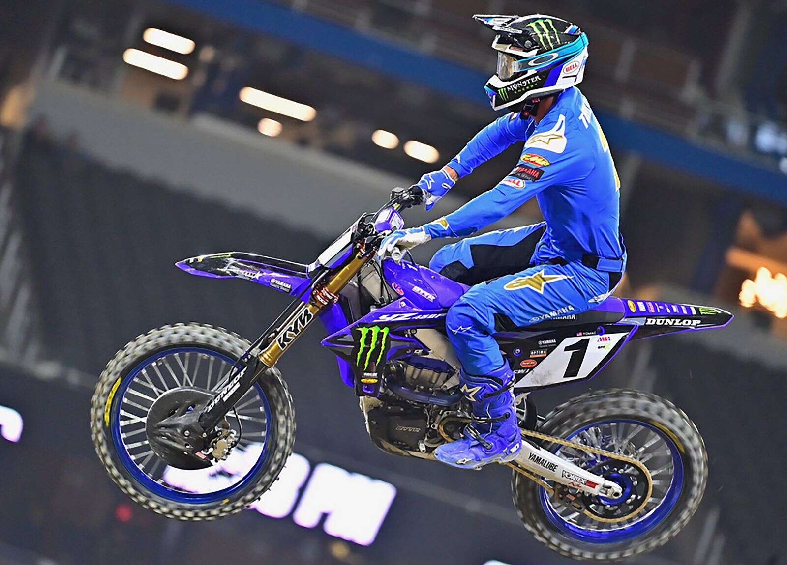 Eli Tomac finishes third in Detroit Supercross after Plessinger crashes –  The Journal