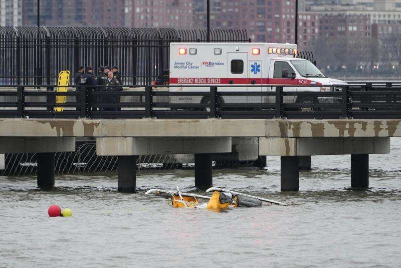 FDNY emergency responders Hudson River helicopter crash