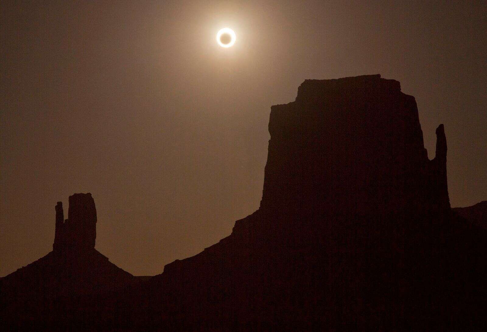 Ring of Fire eclipse passing directly over Four Corners – The