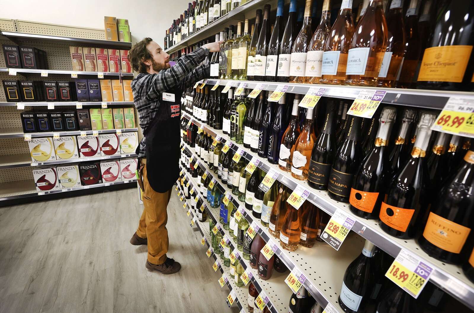 Are Durango grocery stores pricing their wine below cost? – The Durango Herald