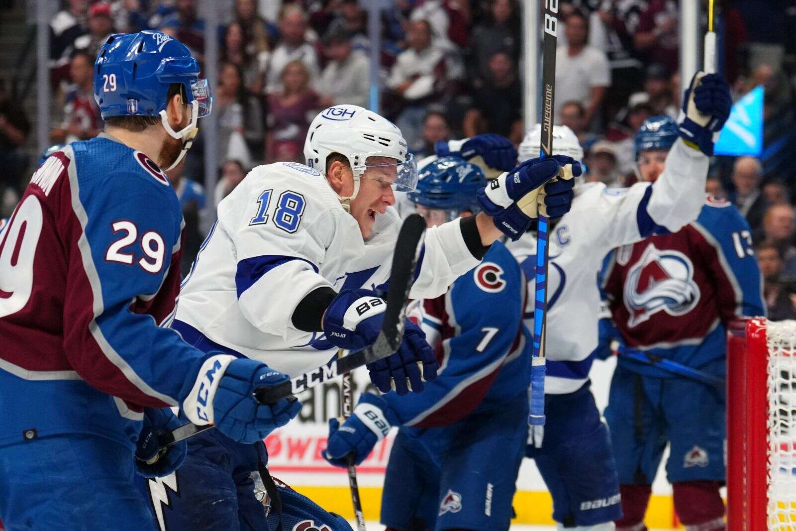 Speedy Colorado Avalanche zoom to 2-0 series lead over Bolts – The Durango  Herald