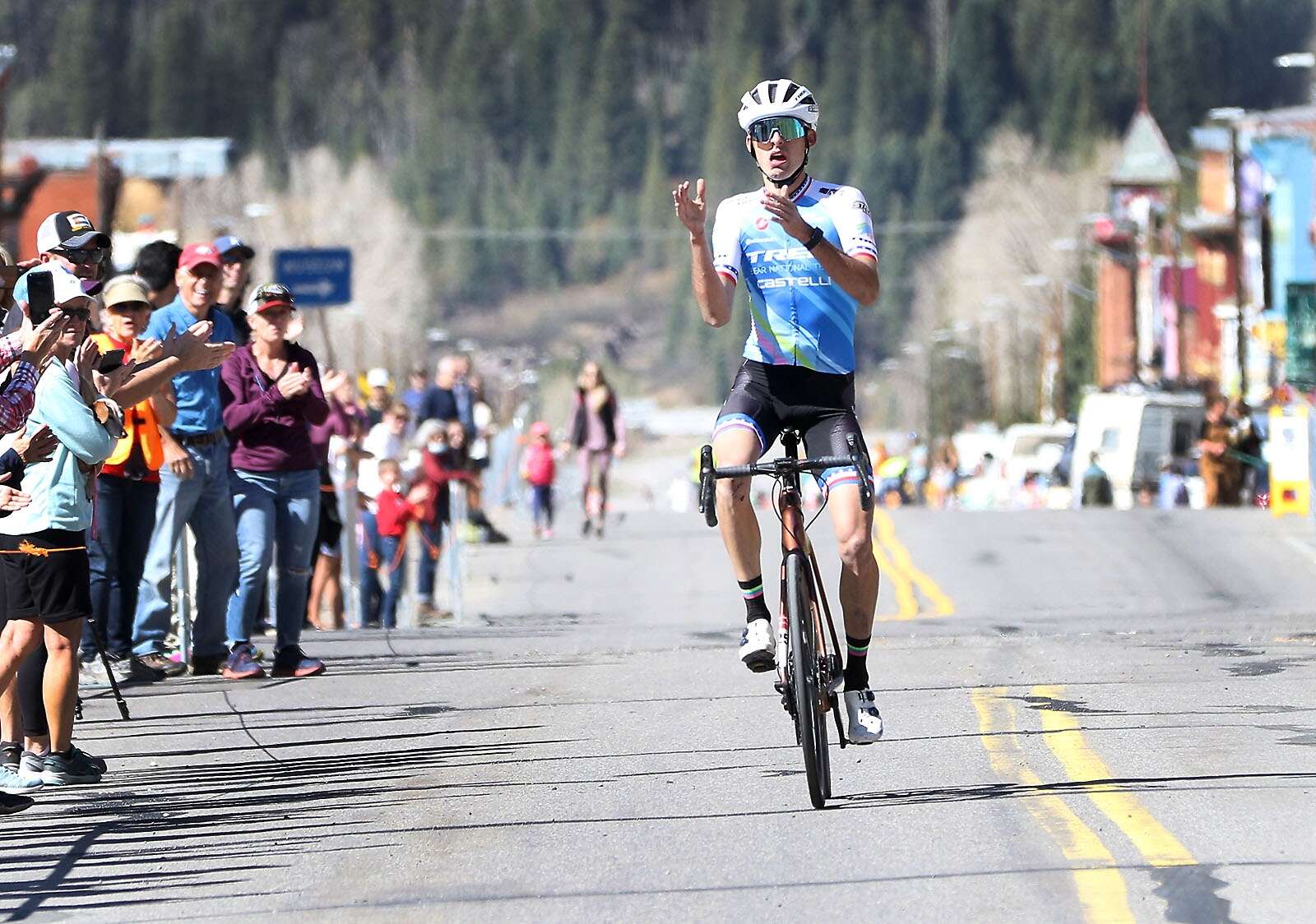 Iron horse bike race online