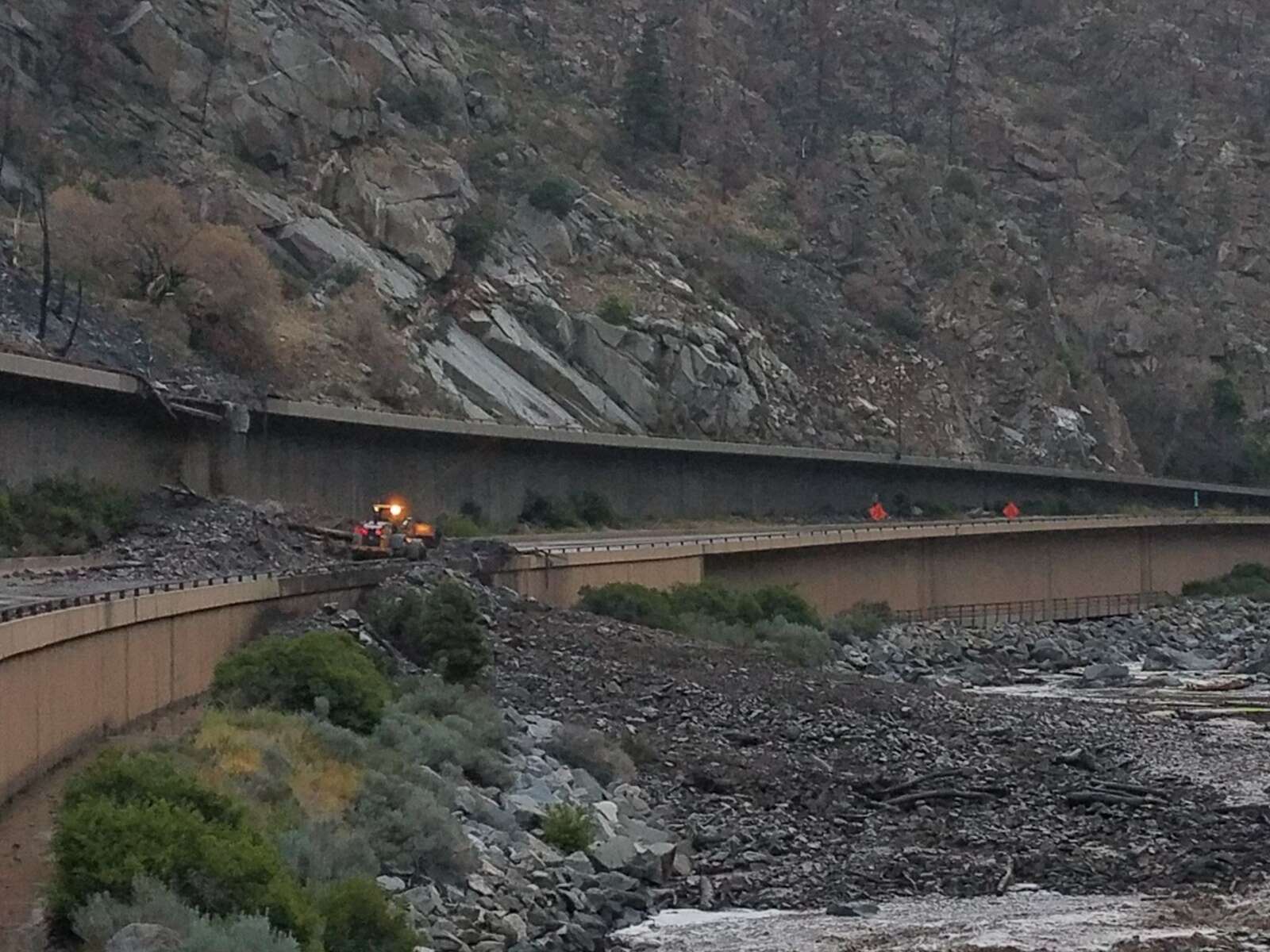 Motorists Spent Night In A Tunnel After Mudslide On I 70 In Glenwood Canyon The Durango Herald 6122