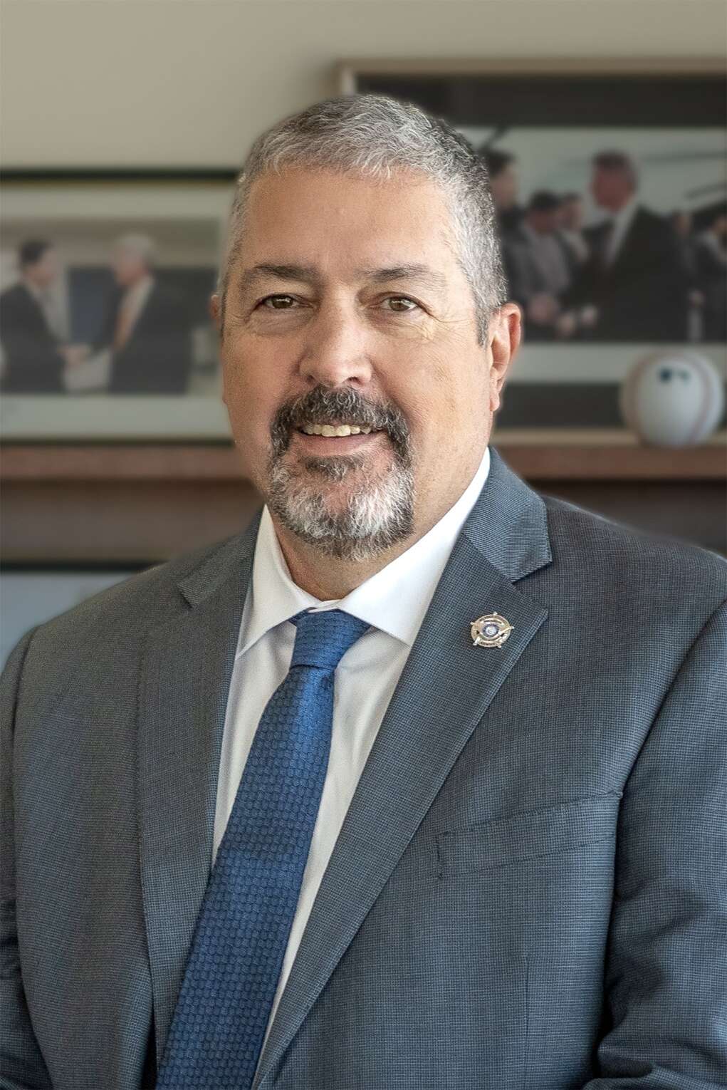 Bregman pitches brackish water use, no-tax plan in New Mexico governor ...